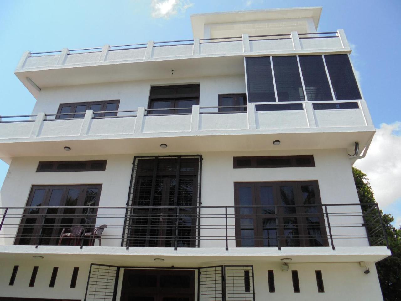 Jmf Hotel Negombo Exterior foto