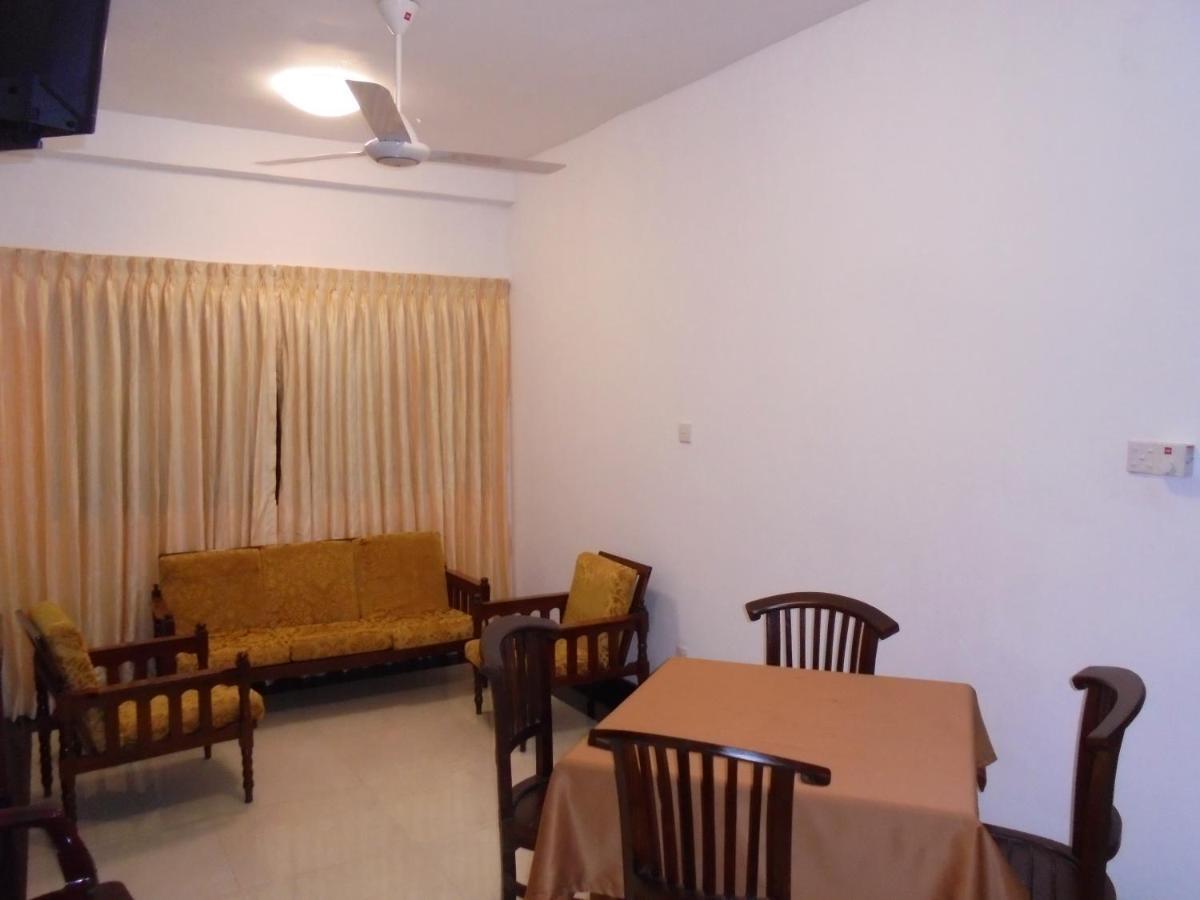 Jmf Hotel Negombo Exterior foto